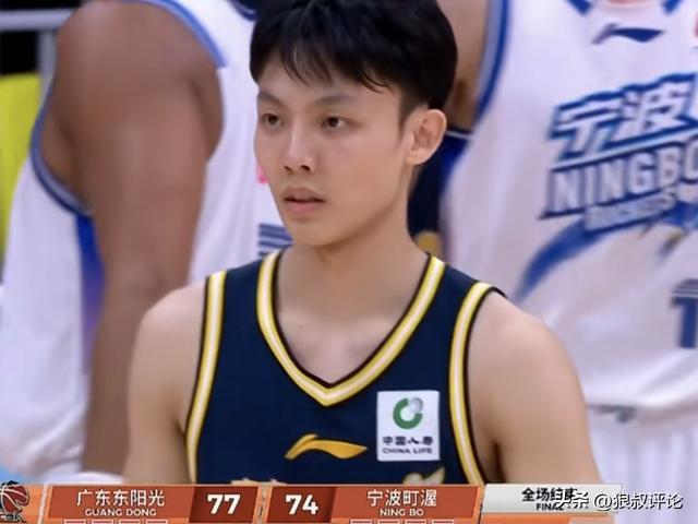 徐杰：球队非常渴望胜利 打这么焦灼的比赛我能承担更多任务