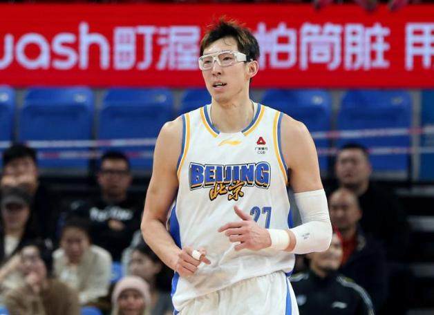 太离谱!周琦8罚0中+连续罚丢12球